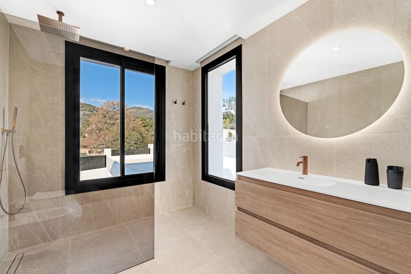 Foto 8e6189c2-2657-4d64-aef8-72041723e556. Chalet en Centro Estepona