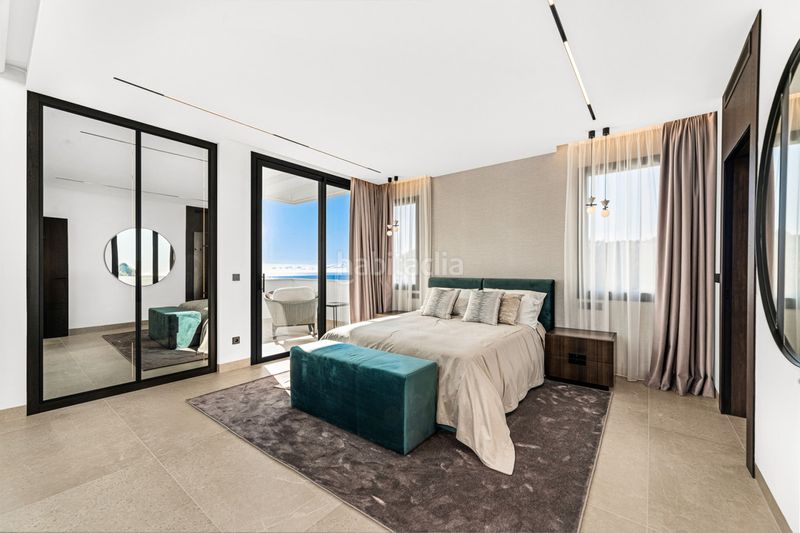 Foto eb9c4d87-870c-4168-bd09-b527354d5d5e. Chalet en Centro Estepona