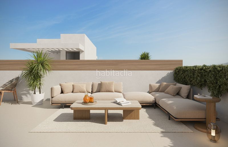 Foto 50701a7b-f7a2-4f44-9888-7544c593574a. Casa adossada amb piscina a Santa María Marbella