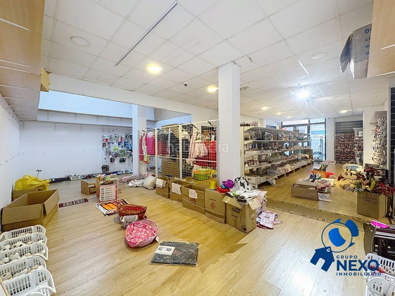 Foto 9a6fd9a1-8046-464a-8c0f-8b3b2012c43a. Local comercial a avenida de schultz 137 a Llano Gijón