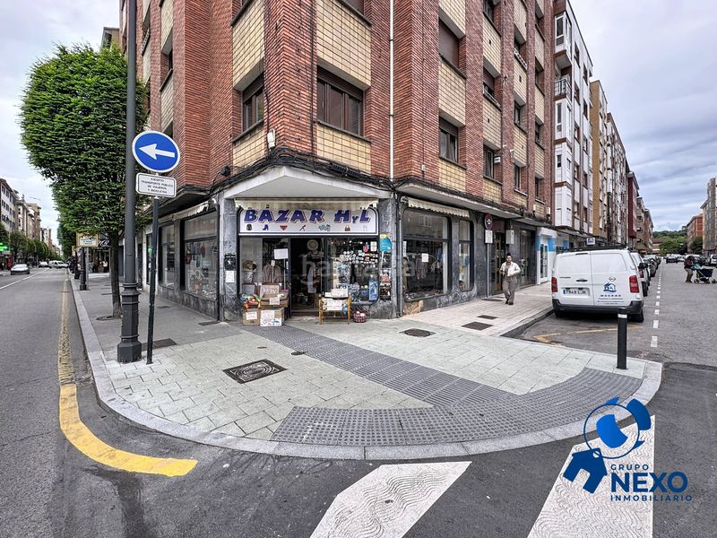 Foto b49403e0-4749-43a1-81eb-ee9c98e7d96c. Local comercial a avenida de schultz 137 a Llano Gijón