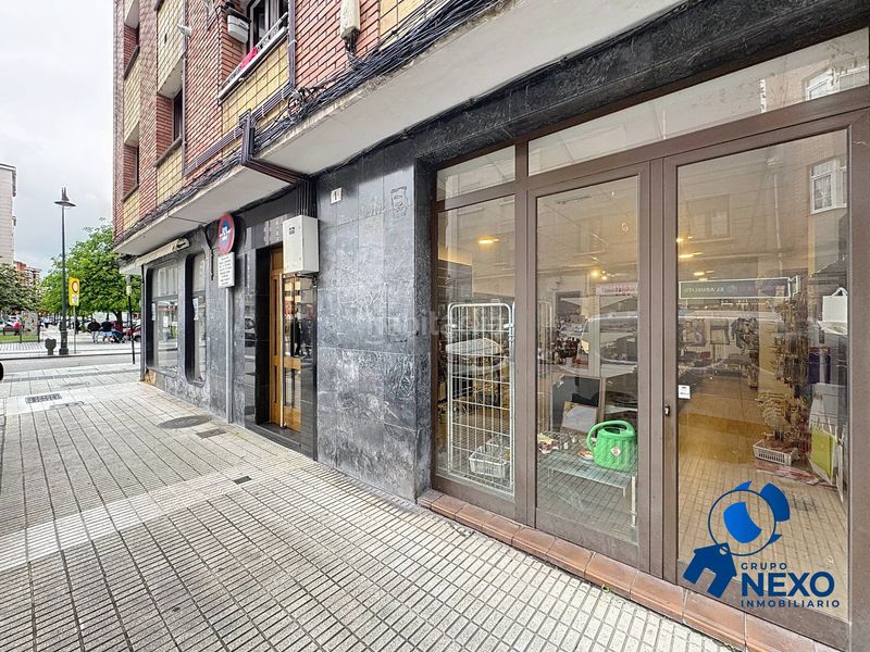 Foto d819d8ad-69fb-4997-91a6-6e6f4cb53eb1. Local comercial a avenida de schultz 137 a Llano Gijón