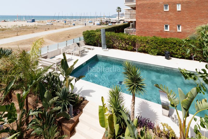 Foto 12850101-5227-4242-a567-983f5603f006. Casa amb calefacció aparcament piscina a Baixador Castelldefels