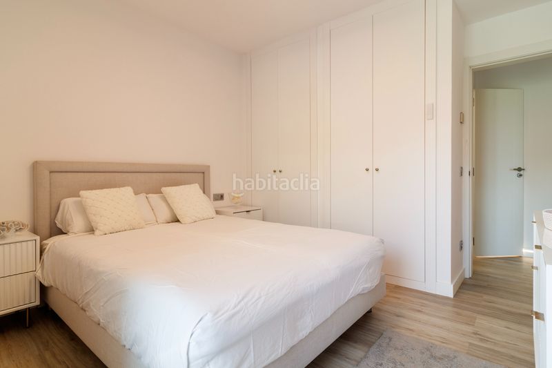Foto 536ca57d-8356-47e5-b7b9-ab461ac128ed. Casa amb calefacció aparcament piscina a Baixador Castelldefels