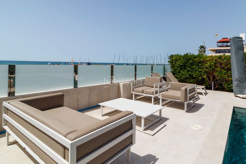 Foto d0807076-7fb8-4747-aa8a-d89384a1a4b2. Casa amb calefacció aparcament piscina a Baixador Castelldefels