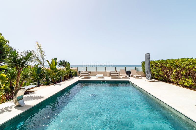 Foto e1183957-85d6-4836-a14a-49fb10986e30. Casa amb calefacció aparcament piscina a Baixador Castelldefels