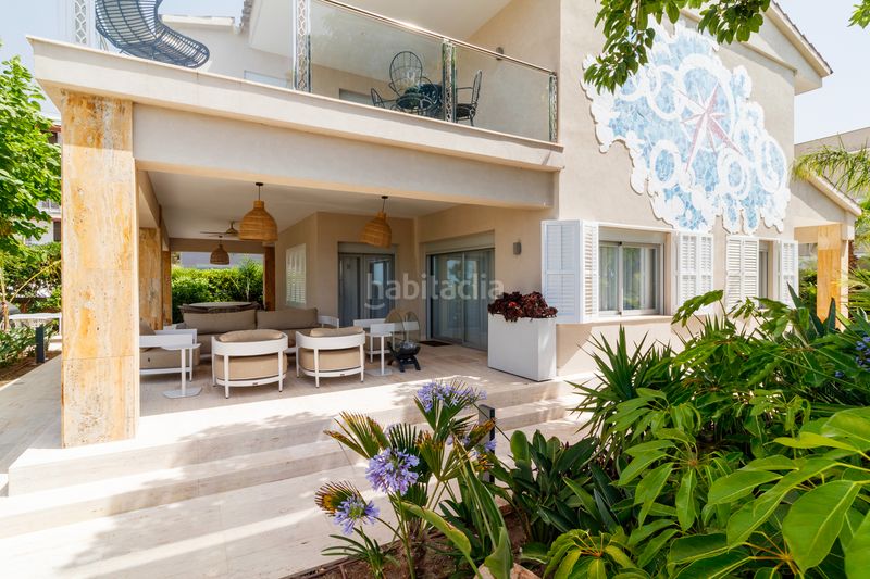 Foto f36e8401-9eaf-4887-af11-9b734194c5d0. Casa amb calefacció aparcament piscina a Baixador Castelldefels