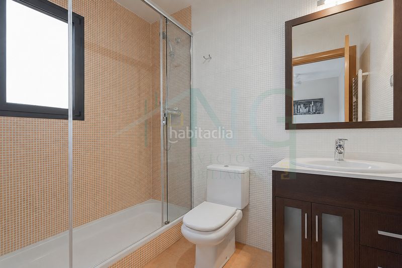 Foto 8f6ba7ad-31cf-47d8-b9e2-74a3f5c4bdca. Casa amb calefacció aparcament piscina a Segur de Calafell nucli urbà Segur de Calafell
