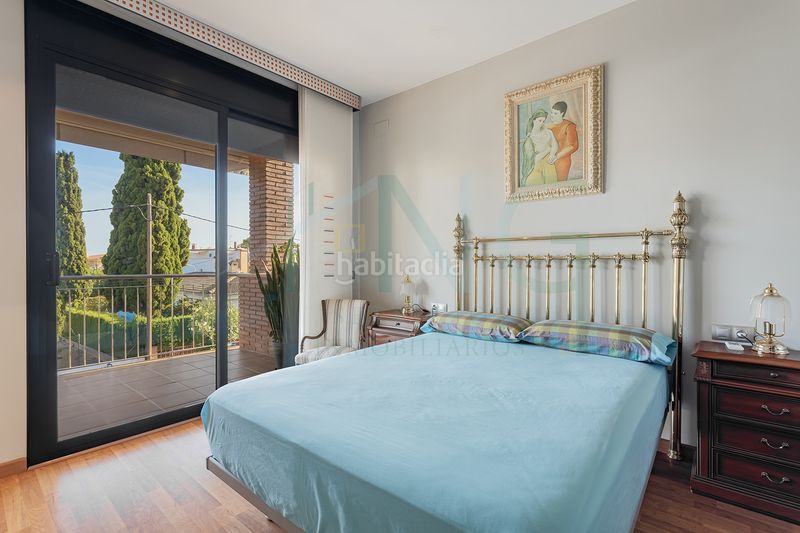 Foto d29f3c33-4161-4e1f-9875-fd63a778bfc0. Casa amb calefacció aparcament piscina a Segur de Calafell nucli urbà Segur de Calafell