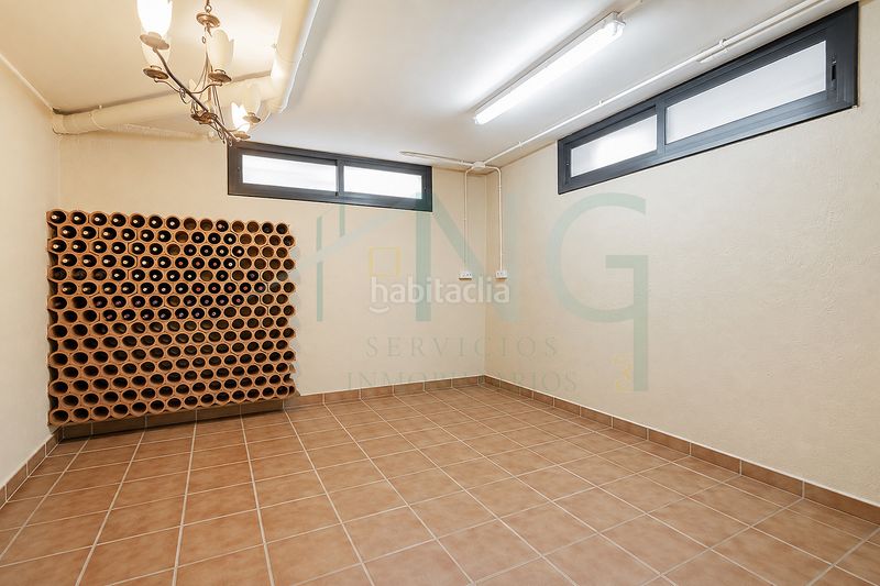 Foto d5dc3a51-4aa7-4859-9915-0fafb79bffa6. Casa amb calefacció aparcament piscina a Segur de Calafell nucli urbà Segur de Calafell