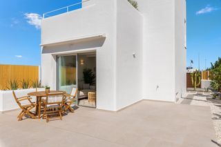 Chalet in Las Lomas de Rame-Bahía Bella