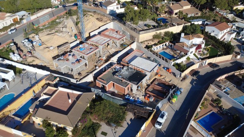 Foto ed9905fe-c4bd-4f26-928f-83864889a546. Xalet a Los Balcones y los Altos Orihuela