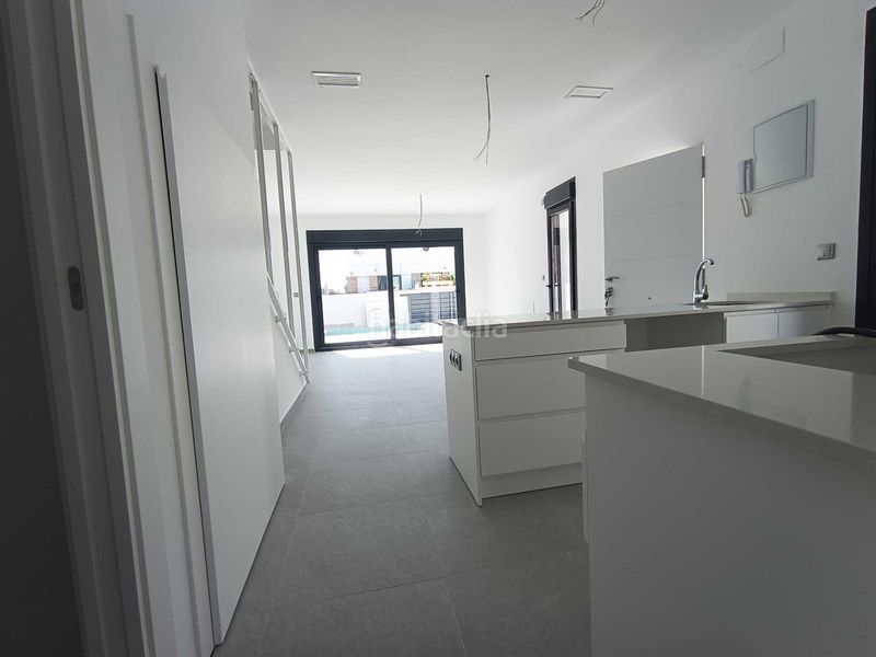 Foto a6bfbcbe-6c6e-4b1f-b187-196bc8e8b42c. Xalet amb piscina a Daya Nueva