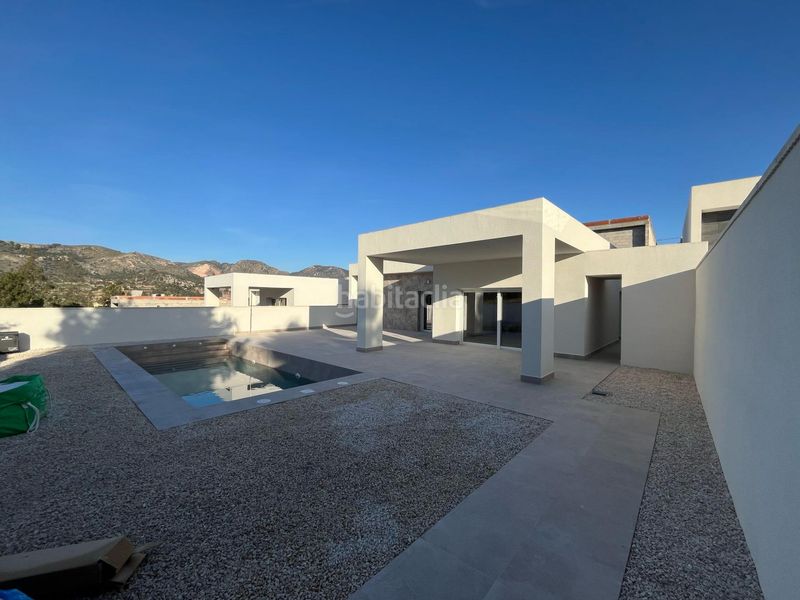 Foto b86a1783-26a7-4543-9925-4d9a5b453bf0. Chalet en Romana (la)