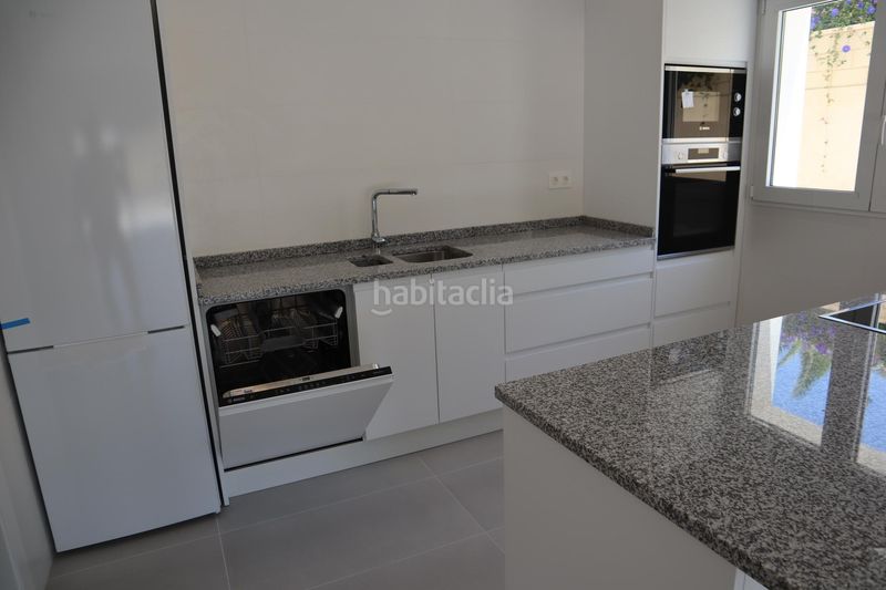 Foto c5686c3e-a047-4833-b780-e2e67f34bd2a. Chalet en Romana (la)