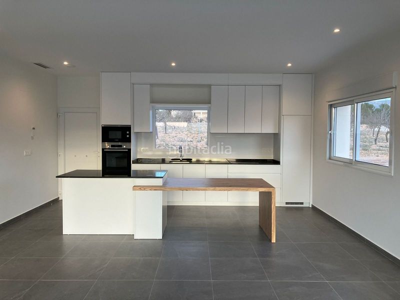 Foto f4c3498a-c418-4b73-9864-7e60bf428d64. Chalet en Pinoso