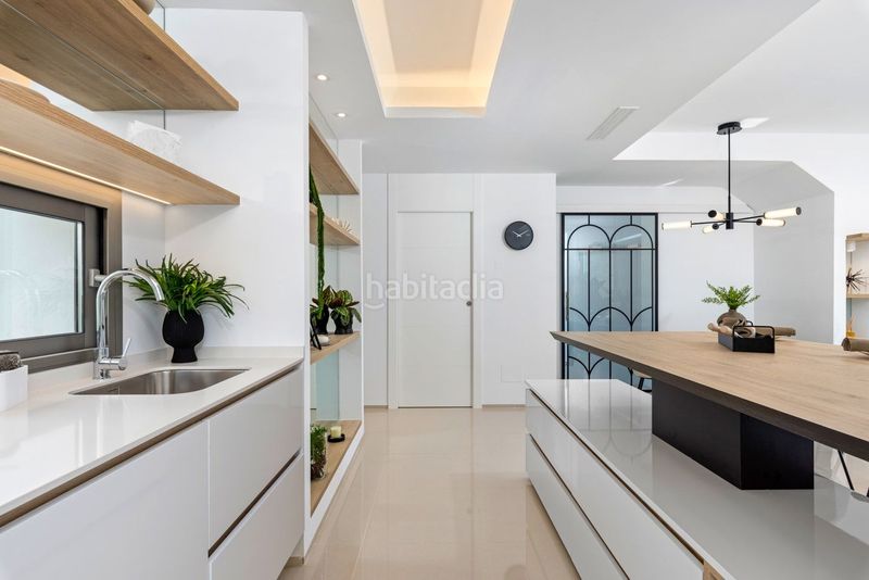 Foto b2ba84e3-18fb-4786-82c1-669644adf8b0. Chalet en Centro Alcázares (Los)