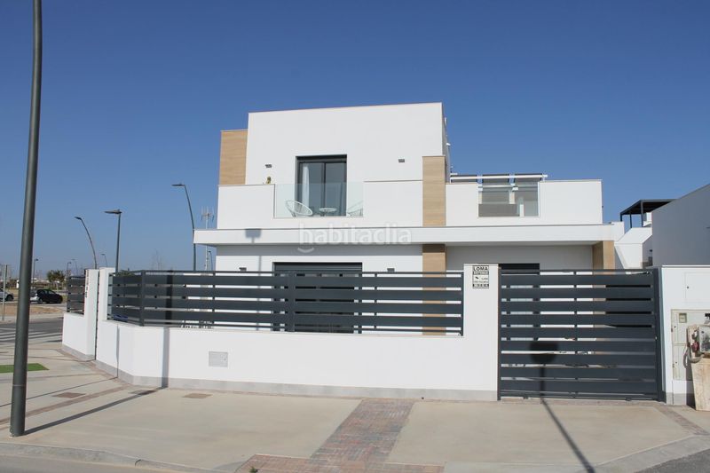 Foto 68094f31-0f02-49e1-9d8d-26b5a09cd12b. Chalet en Roldán Torre - Pacheco