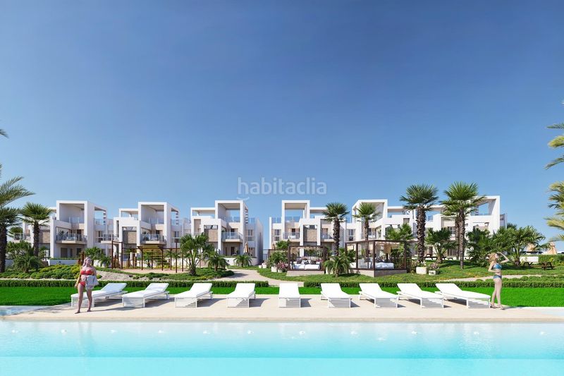Foto e7ef388d-a313-443e-adeb-6831986be17c. Casa adossada amb piscina a Rojales