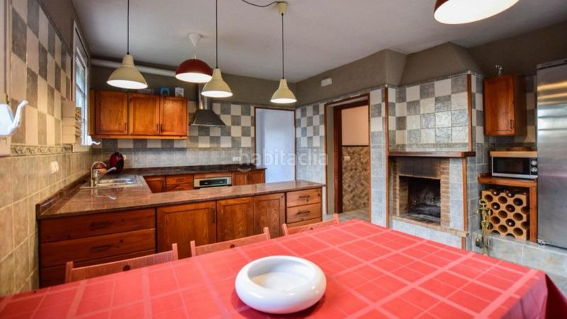 Foto ec95d58d-1940-4a51-b7e0-f07b2f39cbfc. Masia a Santa Oliva