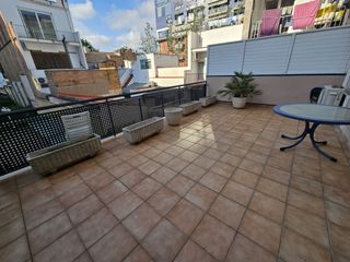 Etagenwohnung in Barri de Mar. Piso en el eixample de mar en vilanova i la geltru con terraza