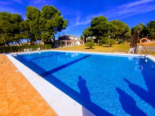 Xalet a La Franquesa-Oasis Park. Casa/chalet en venta en el vendrell