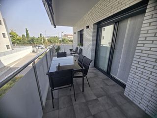 Etagenwohnung in Les Roquetes. Piso como nuevo en el complejo residencial les llunes.
