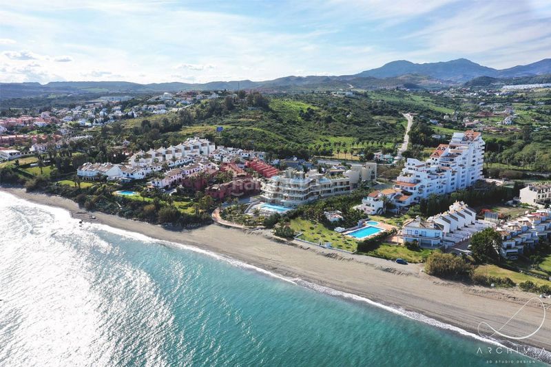 Foto d1cc0795-f58b-4553-a772-edf4282e19f8. Apartament amb aparcament piscina a Guadalobón Estepona