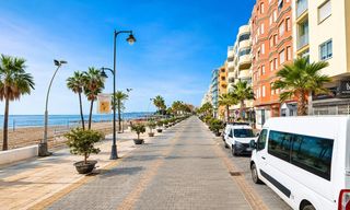 Apartament a Centro. Primera línea de playa en el corazón de estepona  amplitud, como