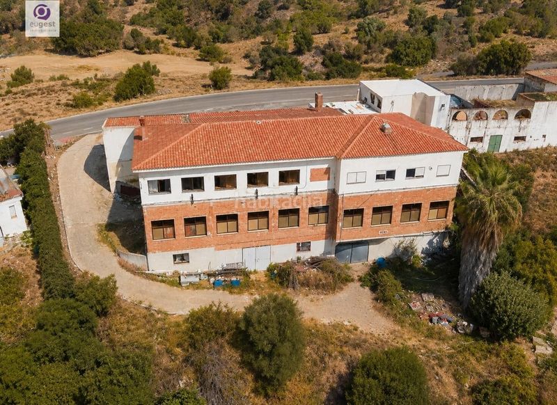 Foto 0587450a-7f80-4833-8b37-2c83cb23c443. Casa a vía Estepona 28 a altos de Estepona Estepona