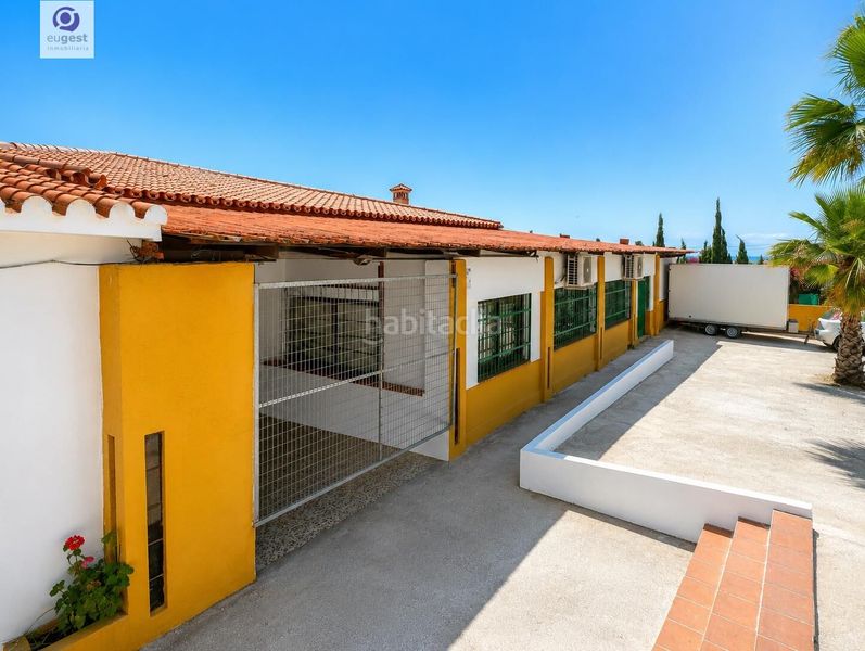 Foto 84365dd5-f3fc-4962-b769-cf2925d95416. Casa a vía Estepona 28 a altos de Estepona Estepona