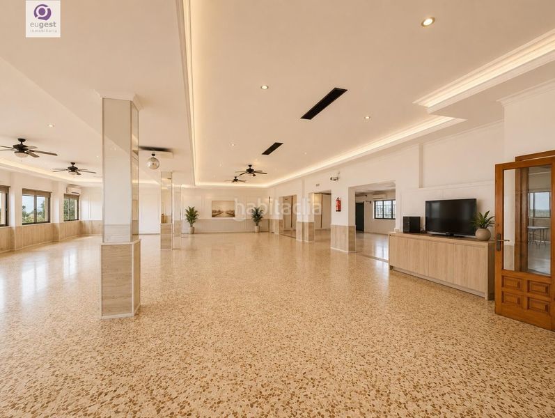 Foto e3e614ac-5cbf-4439-82f1-9bb0a6a4f7ee. Casa a vía Estepona 28 a altos de Estepona Estepona