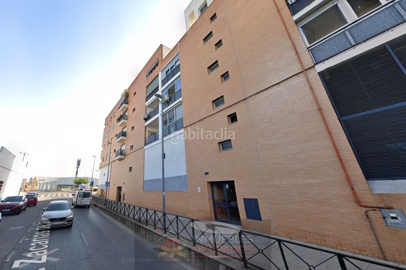 Foto aea77325-2321-48bc-996d-96008f6b8a97. Pis amb aparcament a Almendralejo