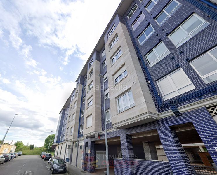 Foto 48b9dfc0-df4c-4b5d-a0fd-5b69684f32c0. Pis amb aparcament a Lugones Siero