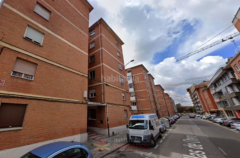 Foto beabef69-9bc4-4222-876a-f70a333196aa. Pis a Santiago - San Telmo Palencia