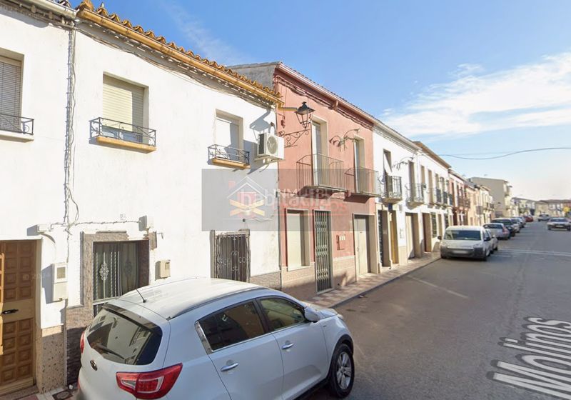 Foto c6a470a3-256e-4c30-9b70-d929cb2932f4. Casa a Arjonilla