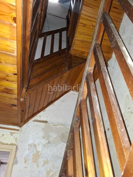 Foto 23d0e6c5-7b9d-4347-9b27-94082c11bfe9. Casa adosada en calle luis trelles 17 casa a restaurar en Viveiro