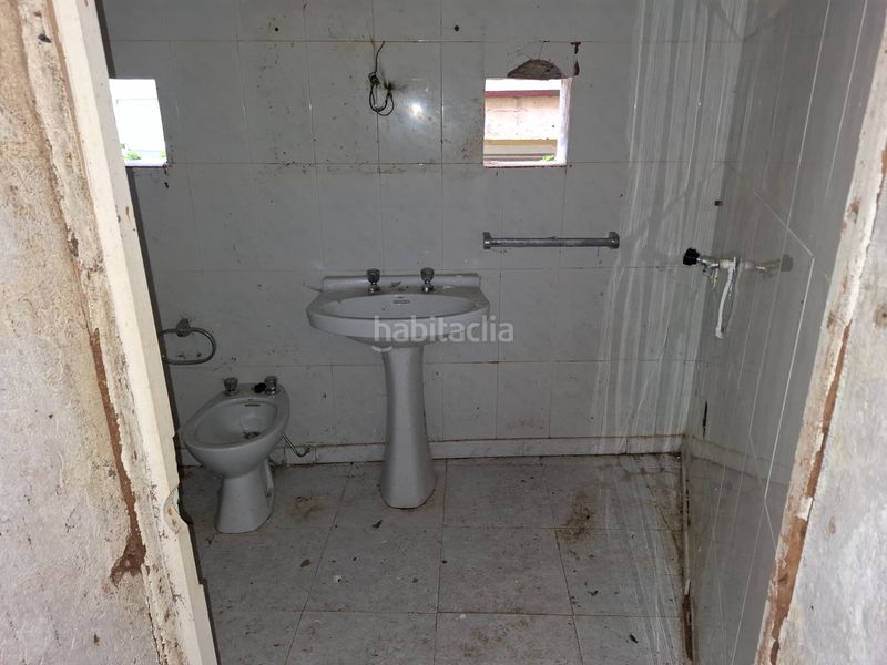 Foto 46a13fdd-958a-4732-8d00-767e5d04f6c2. Casa adosada en calle luis trelles 17 casa a restaurar en Viveiro
