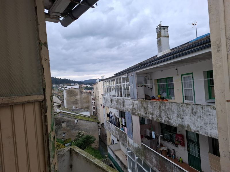 Foto b81b1b8d-9e6d-4951-b340-4e97a418265d. Casa adosada en calle luis trelles 17 casa a restaurar en Viveiro