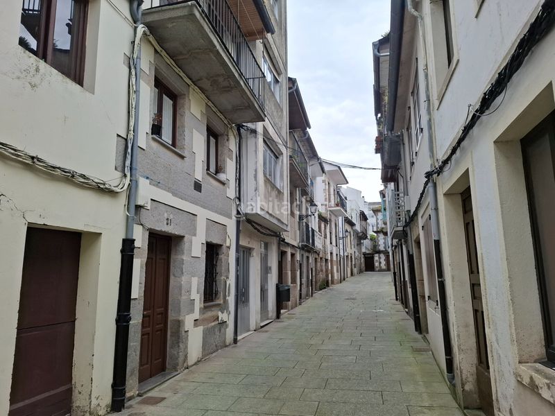 Foto e1f13ff0-80c5-47df-b81d-e6739eefa7e6. Casa adosada en calle luis trelles 17 casa a restaurar en Viveiro
