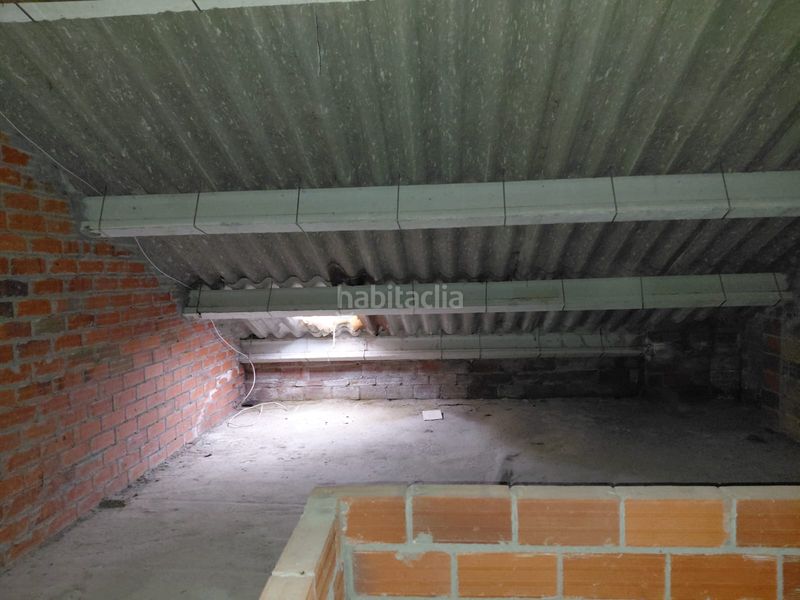 Foto b8c683b8-d4d8-4b3c-91ff-5d8681e5b375. Casa adossada a avenida erbecedo 43 a Coristanco