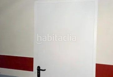 Foto 58f8fa2b-21c0-4674-8387-ff8693b496c1. Posto auto in rúa víctor velasco 15 in Carral