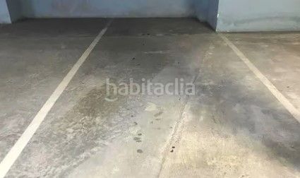 Foto f1e581dc-585a-4118-8625-568c78f5ebdc. Posto auto in rúa víctor velasco 15 in Carral