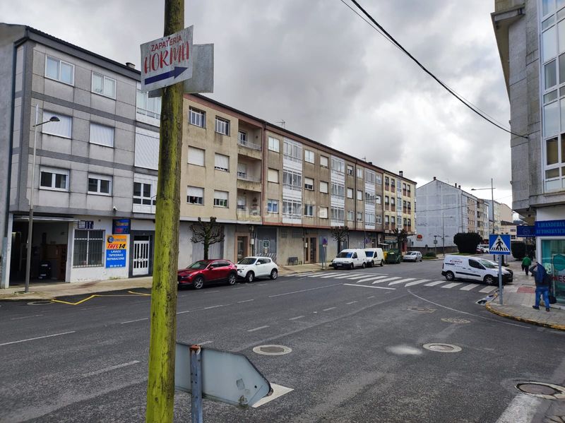 Foto d0025514-d761-44a4-b545-b96dd91c3873. Edifici a Negreira