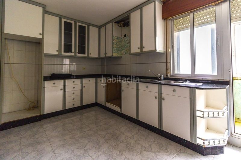 Foto 0778defd-54c7-4227-b6de-1176a22a80b6. Pis amb aparcament a San Salvador - Caeira Poio