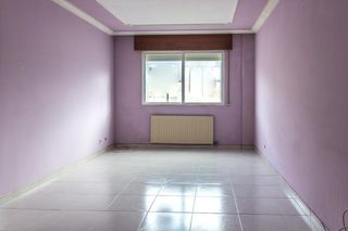 Pis  Rúa valiña 12. Piso de 3 hab. en poio