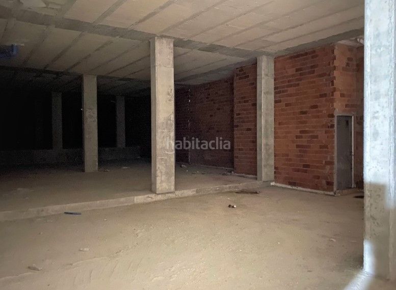 Foto 8bc8c800-539a-4ad0-aa04-93fc7e18110d. Local comercial a Bertamirans Ames