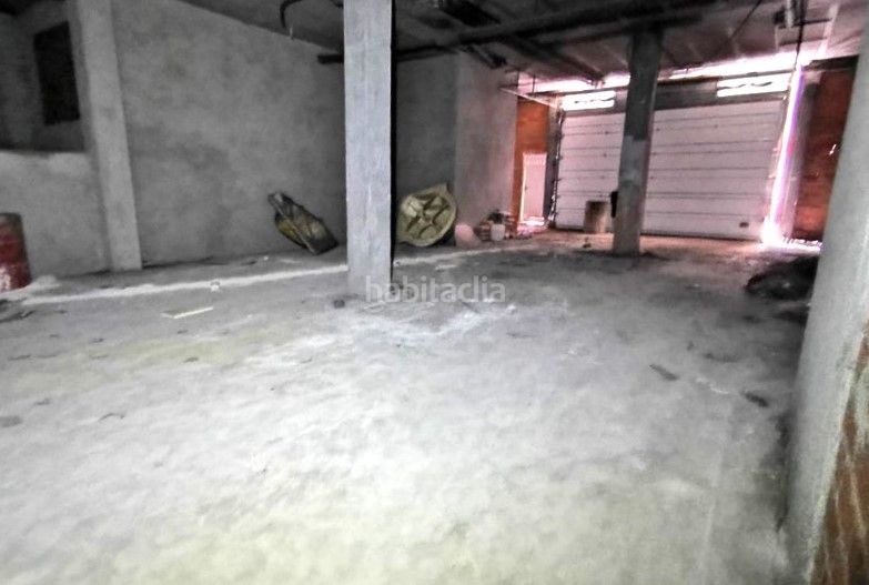 Foto c636d7c1-f0b5-4eaf-ae7f-df2afcbe8ad1. Local comercial a Cañiza (A)