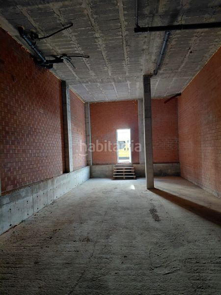 Foto 80090b97-98aa-43a5-b76a-fc299f893318. Local comercial  en Cee