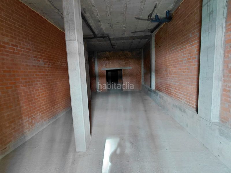 Foto b1916065-fbd8-47c5-9360-84c2787ad9b3. Local comercial  en Cee